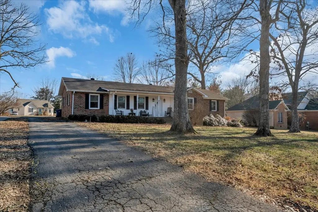 202 Mortons Lake Road Manchester TN 37355