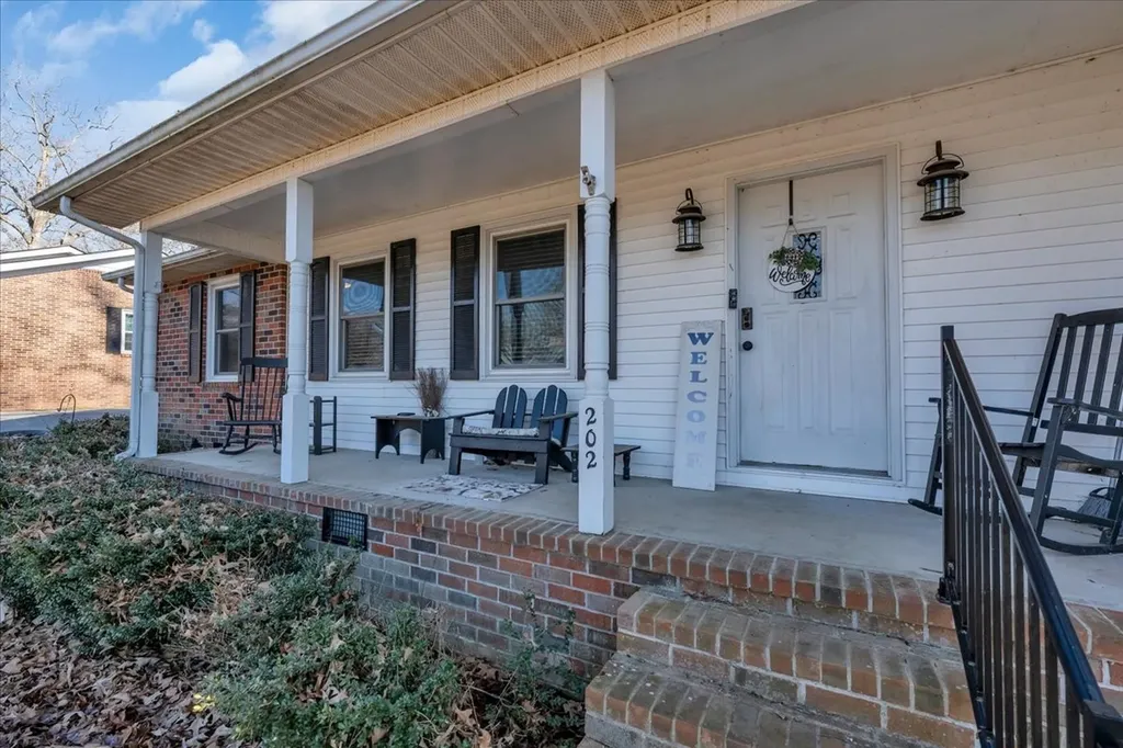202 Mortons Lake Road Manchester TN 37355