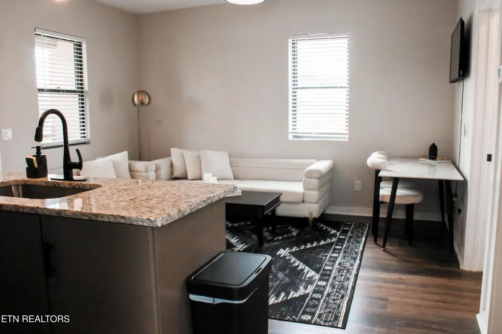 1807 Logan Avenue Knoxville TN 37921