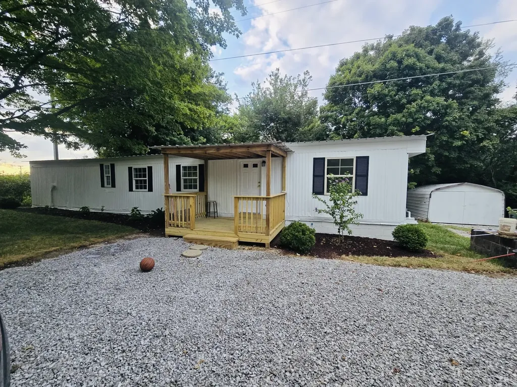 556 Dorris Road Portland TN 37148