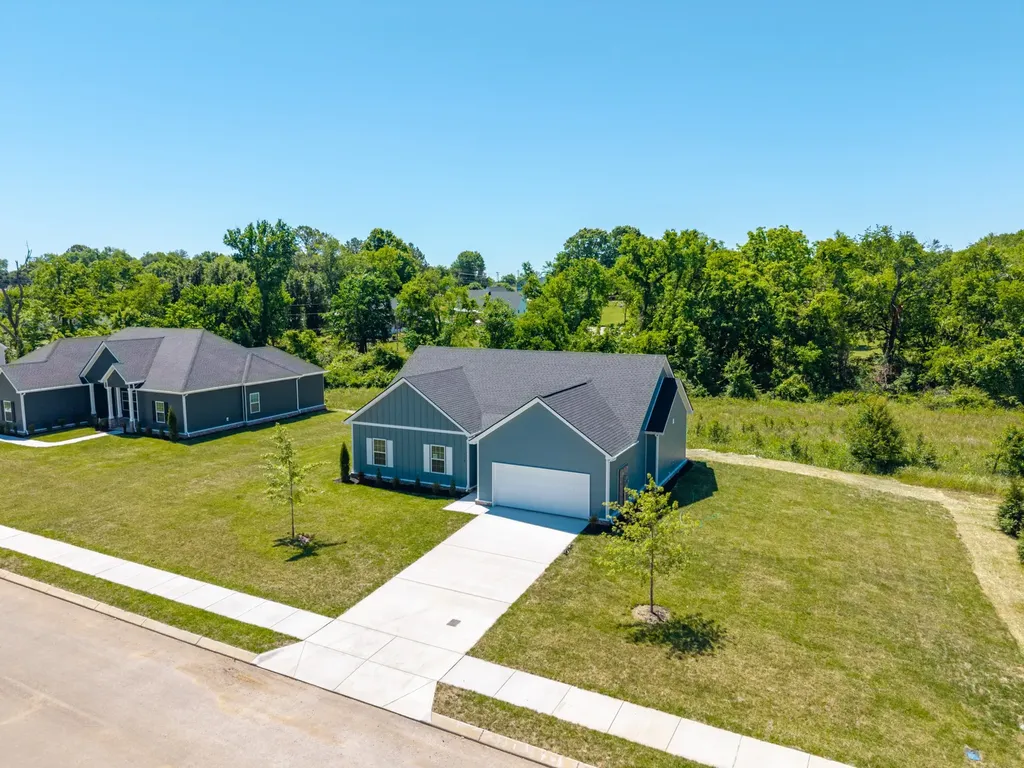 113 Centennial Lane Columbia TN 38401