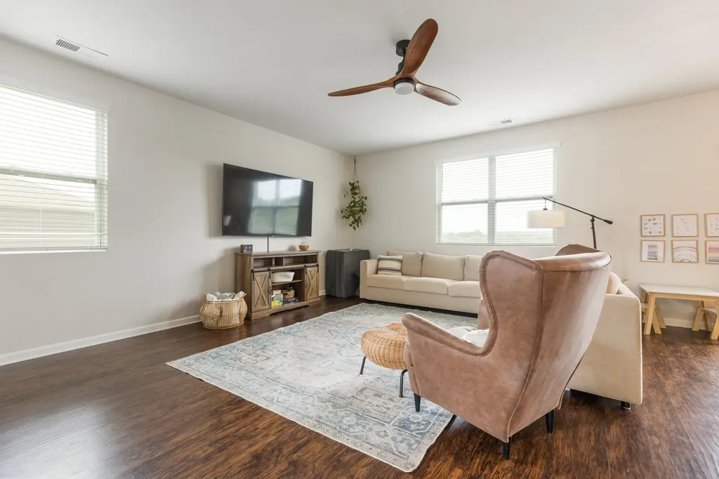 905 Aberdeen Court Columbia TN 38401
