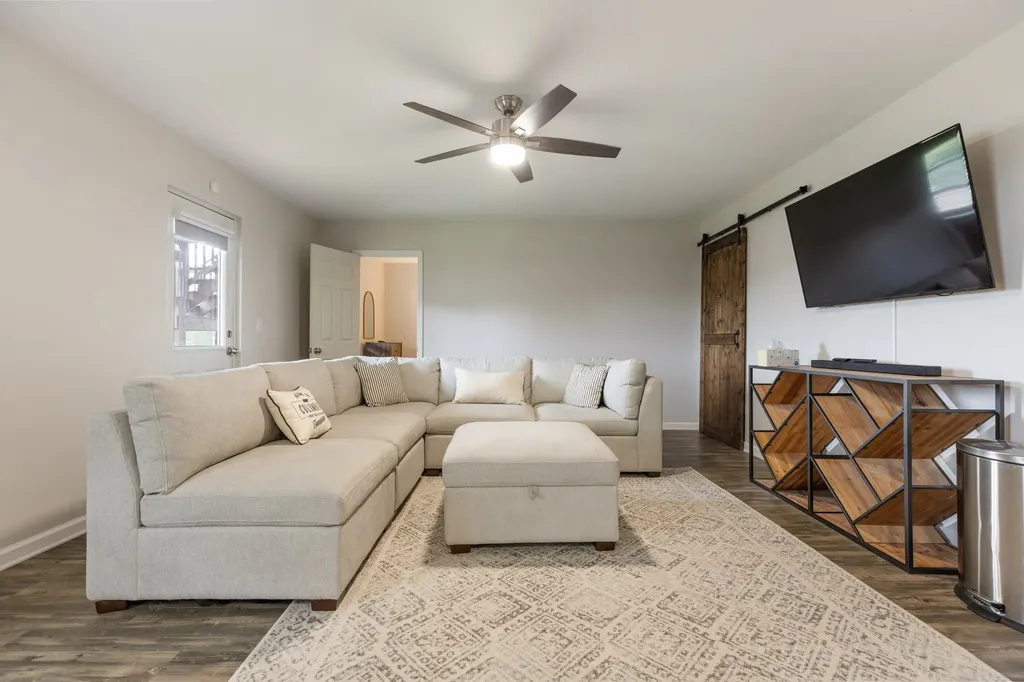 905 Aberdeen Court Columbia TN 38401