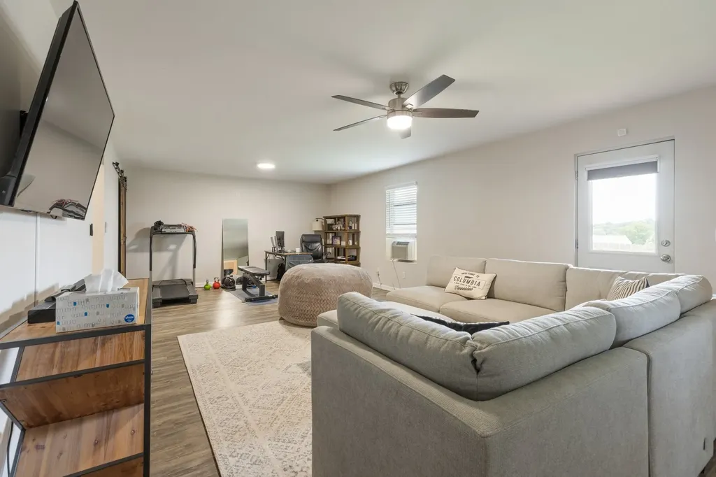 905 Aberdeen Court Columbia TN 38401