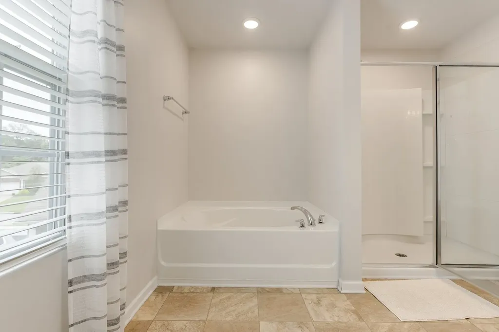 905 Aberdeen Court Columbia TN 38401