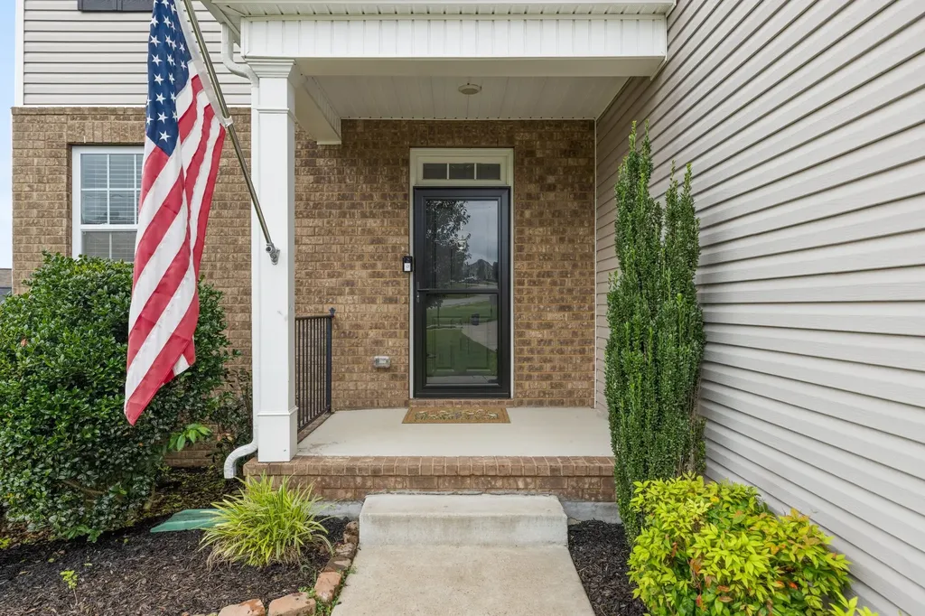 905 Aberdeen Court Columbia TN 38401