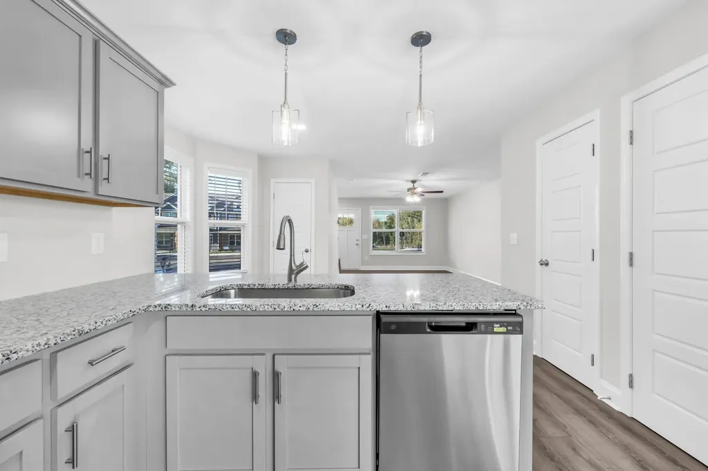 137 Quarry Point Drive Clarksville TN 37043