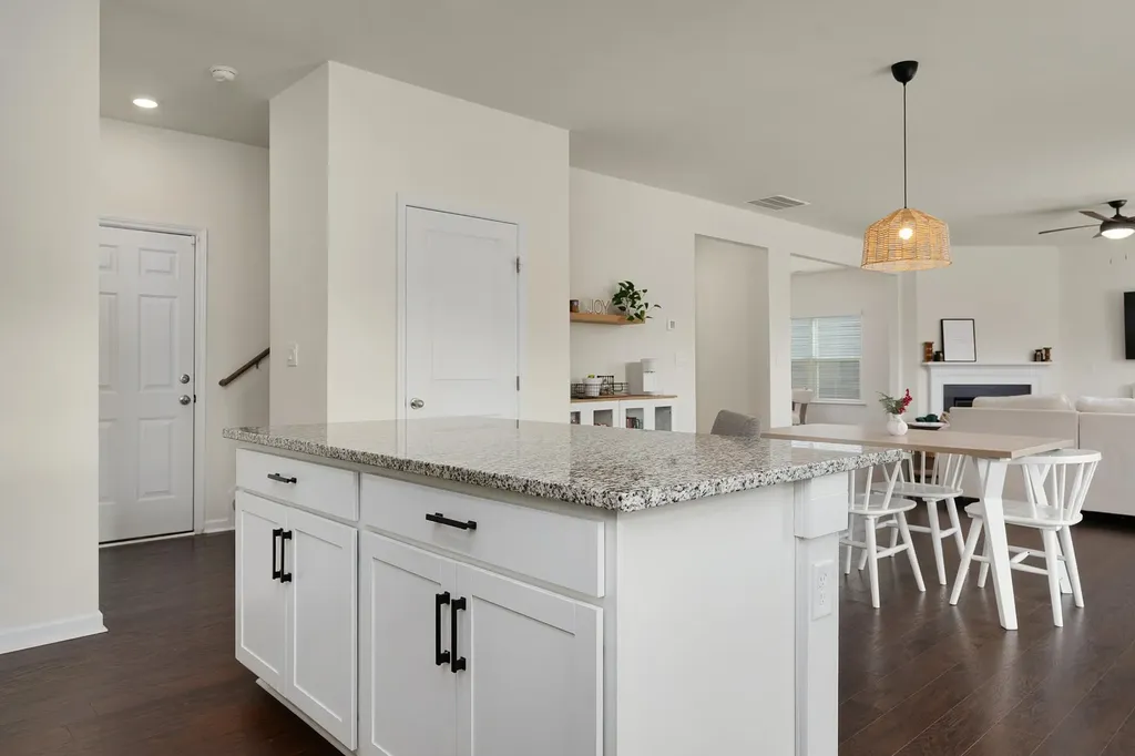 8592 Raspberry Way Ooltewah TN 37363