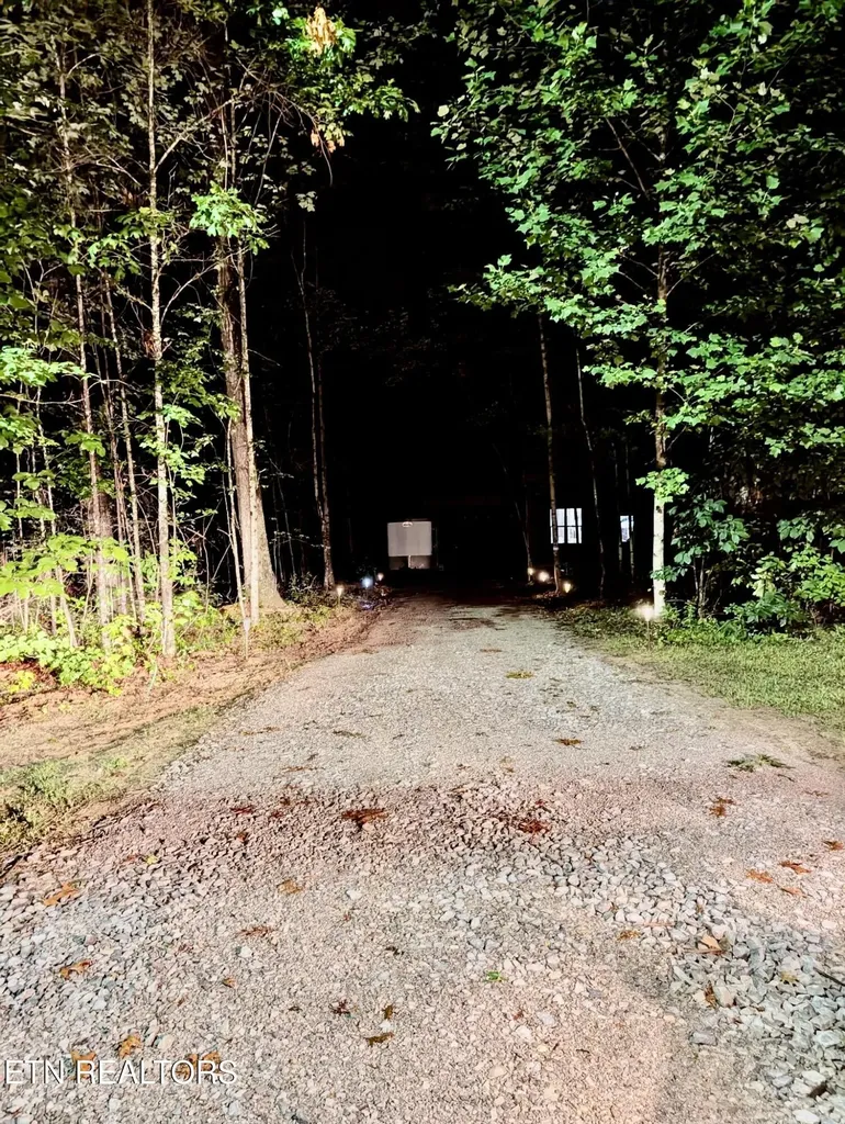 108 Shotgun Annie Road Jamestown TN 38556