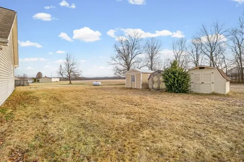126 Flowers Road Crofton KY 42217