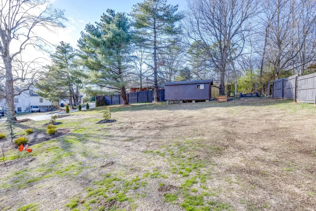 1514 Galloway Street Columbia TN 38401