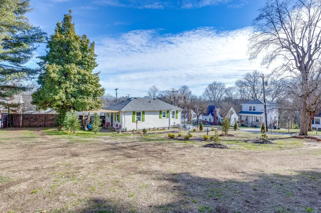 1514 Galloway Street Columbia TN 38401
