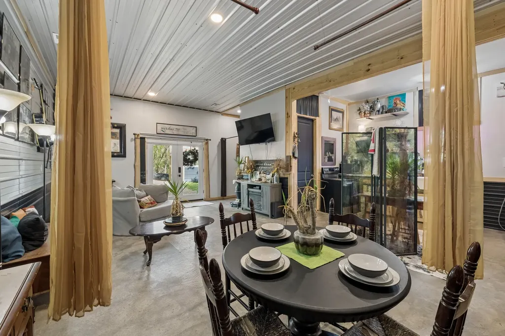 75 New Harmony Road Lafayette TN 37083