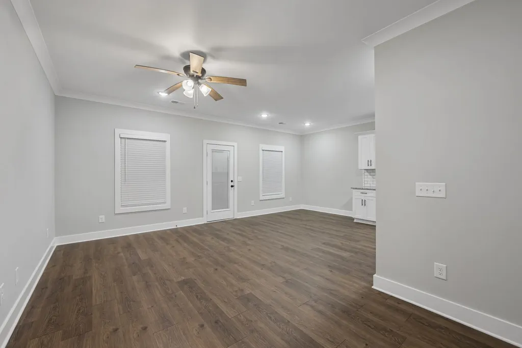 2624 S Main Street Springfield TN 37172