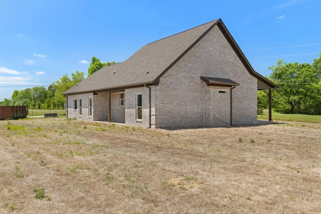 373 Old Power House Road Lawrenceburg TN 38464