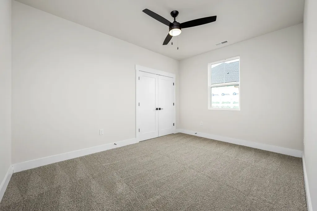 3416 Stonehorn Drive Bell Buckle TN 37020