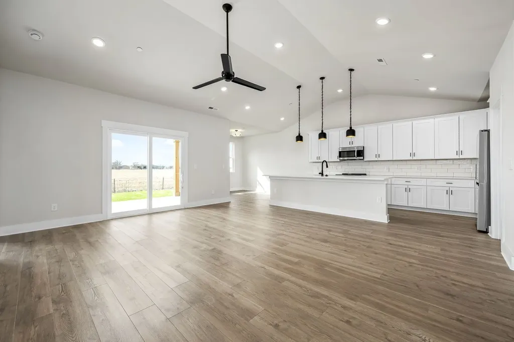 3416 Stonehorn Drive Bell Buckle TN 37020
