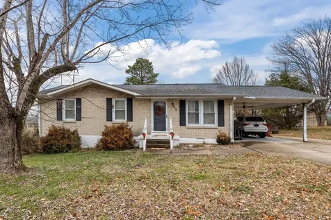 58 Florence Street Mc Ewen TN 37101