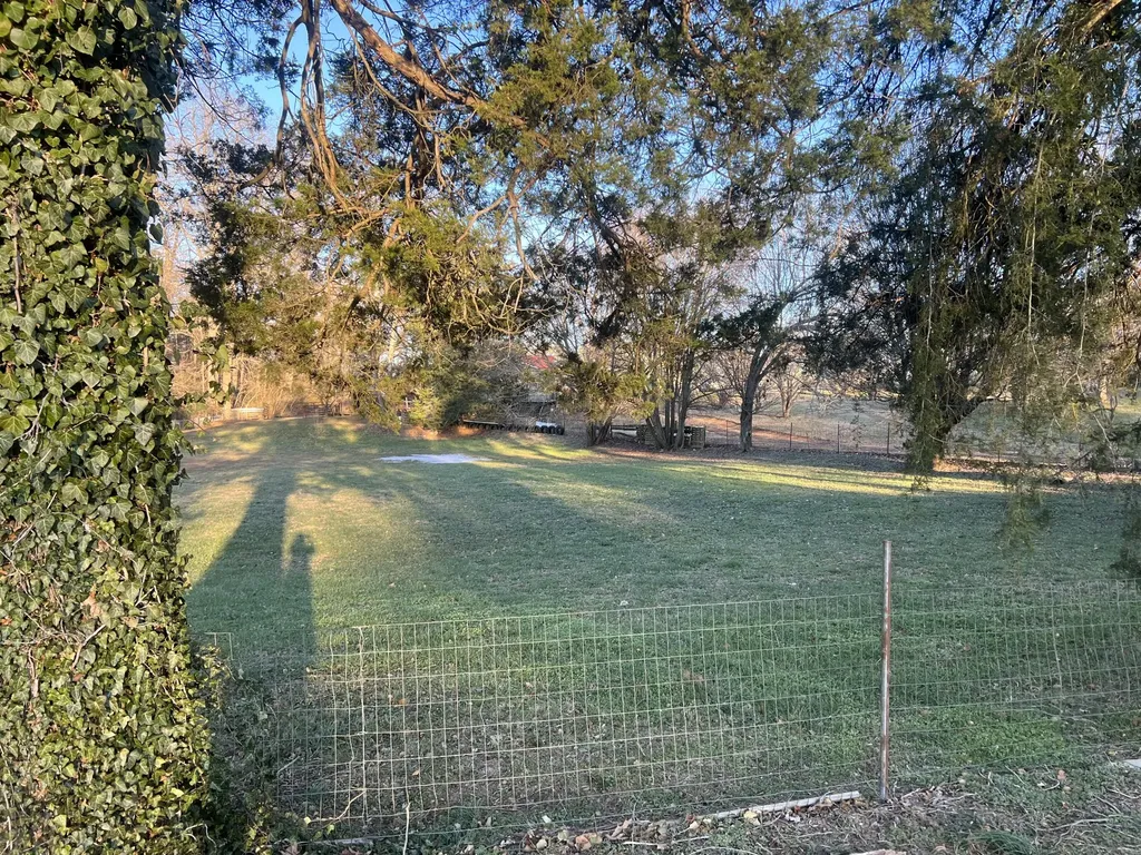 2077 Holders Cove Road Winchester TN 37398