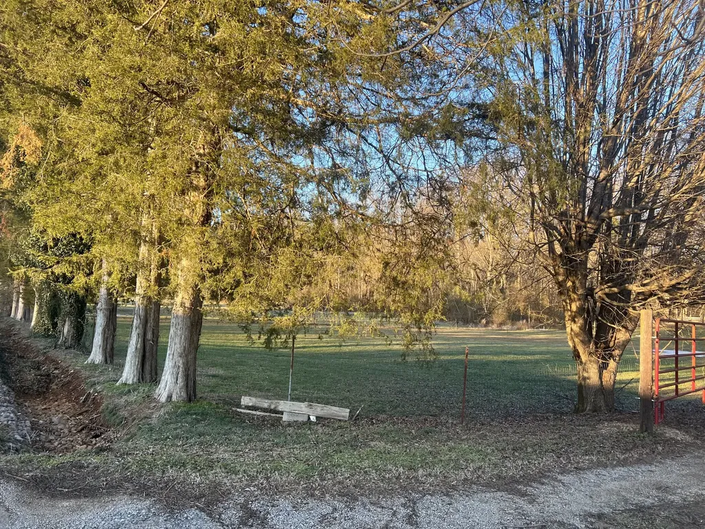 2077 Holders Cove Road Winchester TN 37398