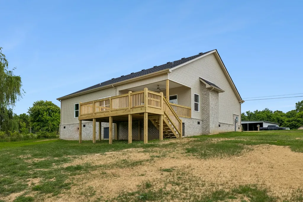 1930 Old Snow Hill Road Dowelltown TN 37059