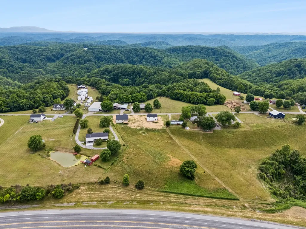 1930 Old Snow Hill Road Dowelltown TN 37059