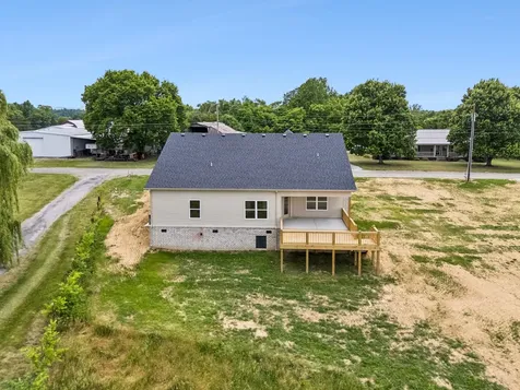 1930 Old Snow Hill Road Dowelltown TN 37059