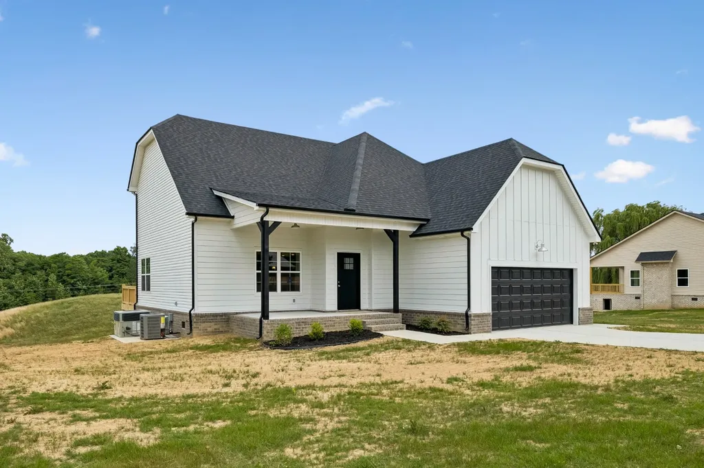 2010 Old Snow Hill Road Dowelltown TN 37059