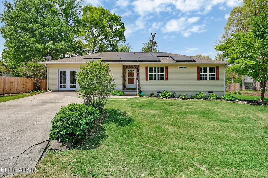 15 Rena Circle Crossville TN 38572