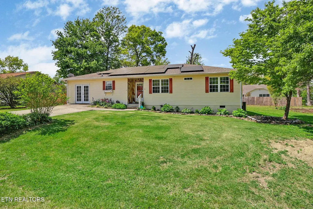 15 Rena Circle Crossville TN 38572