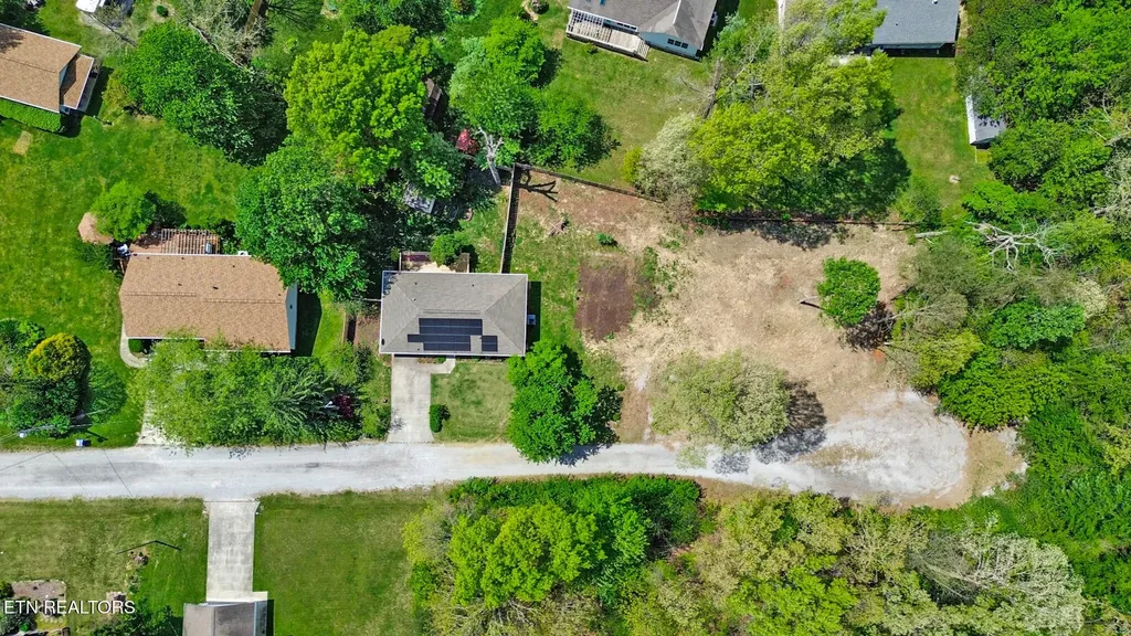 15 Rena Circle Crossville TN 38572