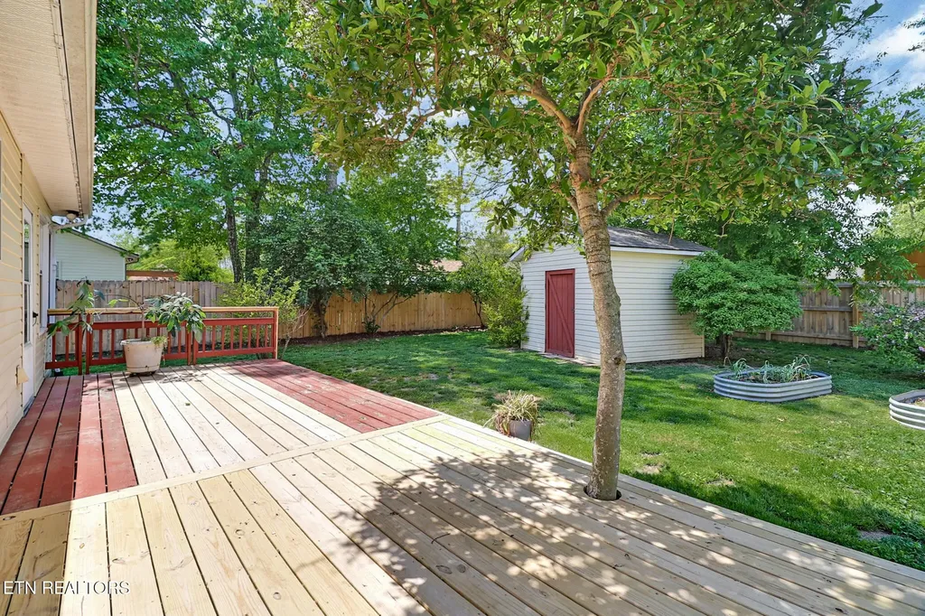 15 Rena Circle Crossville TN 38572