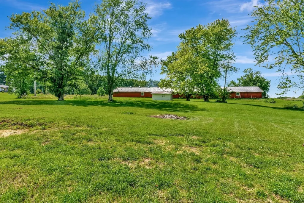 120 E Boiling Springs Road Portland TN 37148