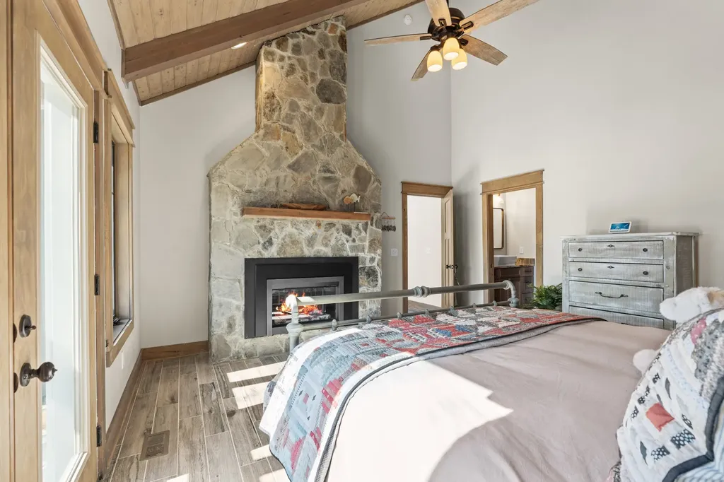 722 Hemlock Lane Spencer TN 38585
