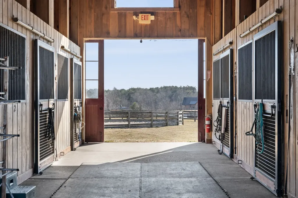 722 Hemlock Lane Spencer TN 38585