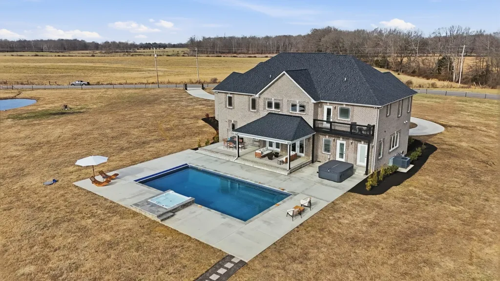 353 Oak Plains Road Clarksville TN 37043