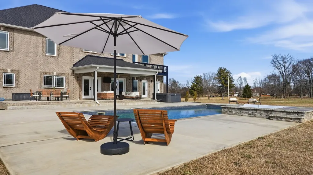 353 Oak Plains Road Clarksville TN 37043