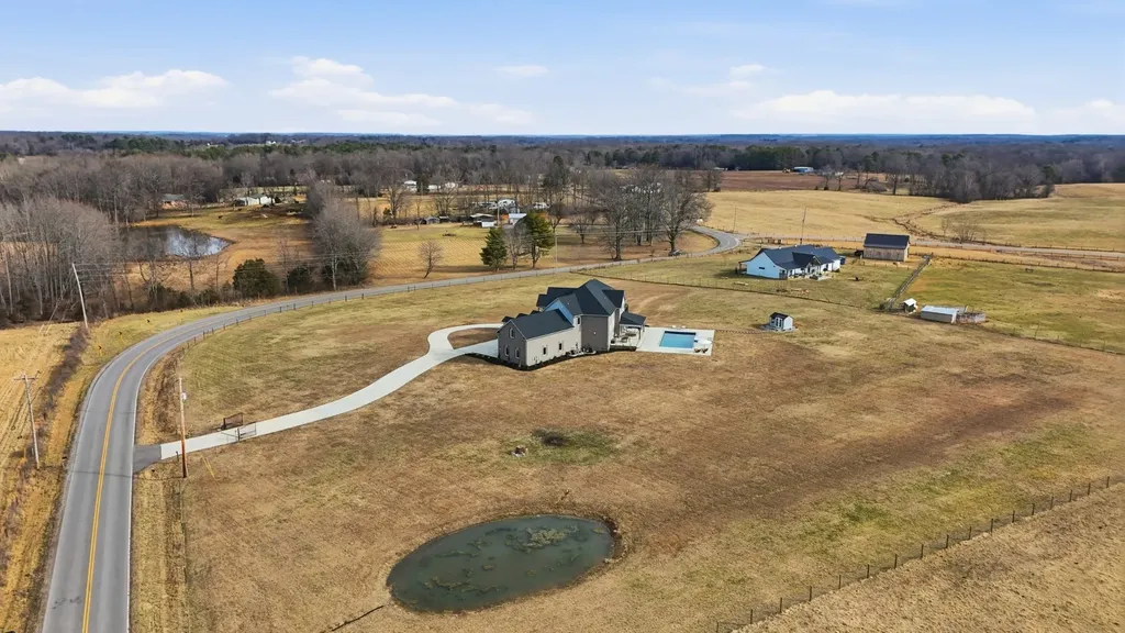 353 Oak Plains Road Clarksville TN 37043
