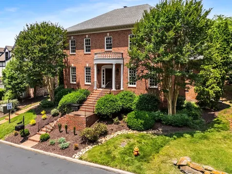 53 Whitworth Boulevard Nashville TN 37205