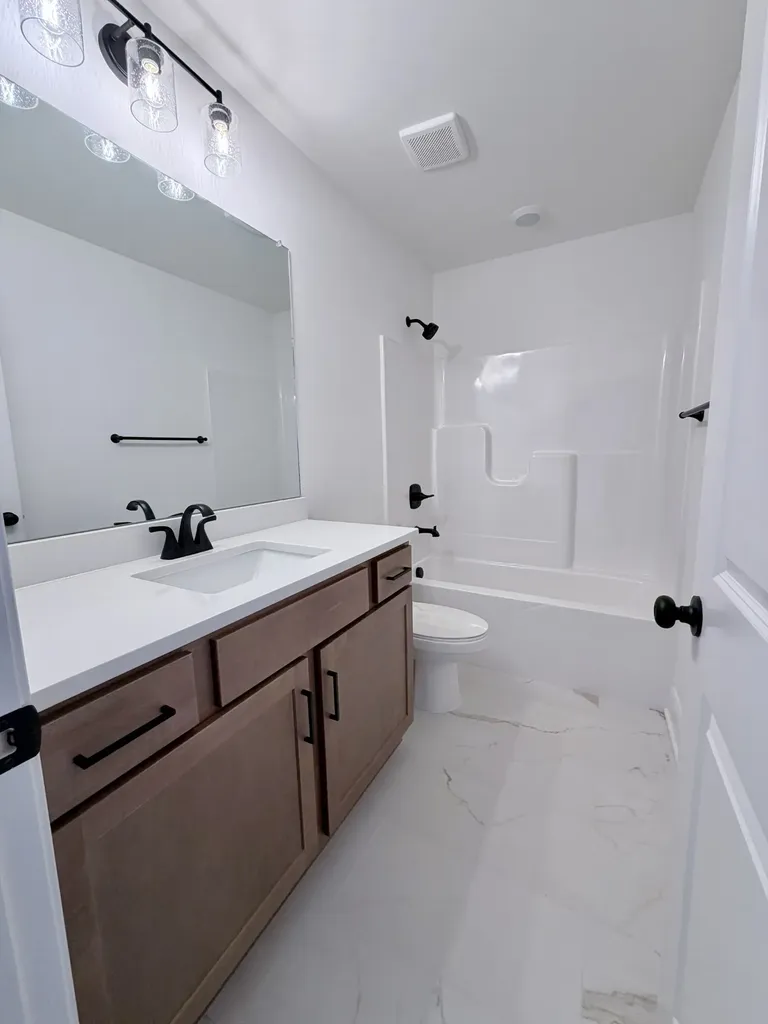 503 Mandalorian Way Dickson TN 37055