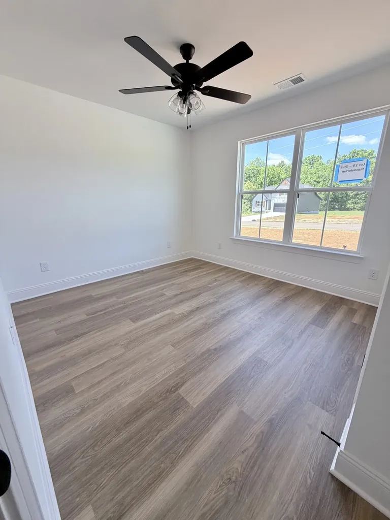503 Mandalorian Way Dickson TN 37055