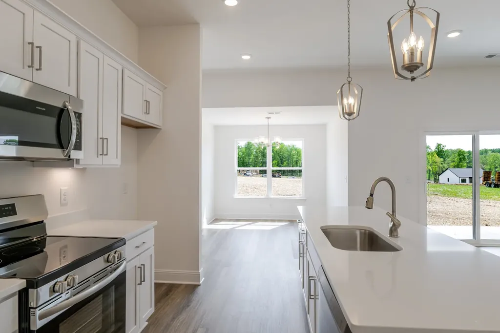 505 Mandalorian Way Dickson TN 37055