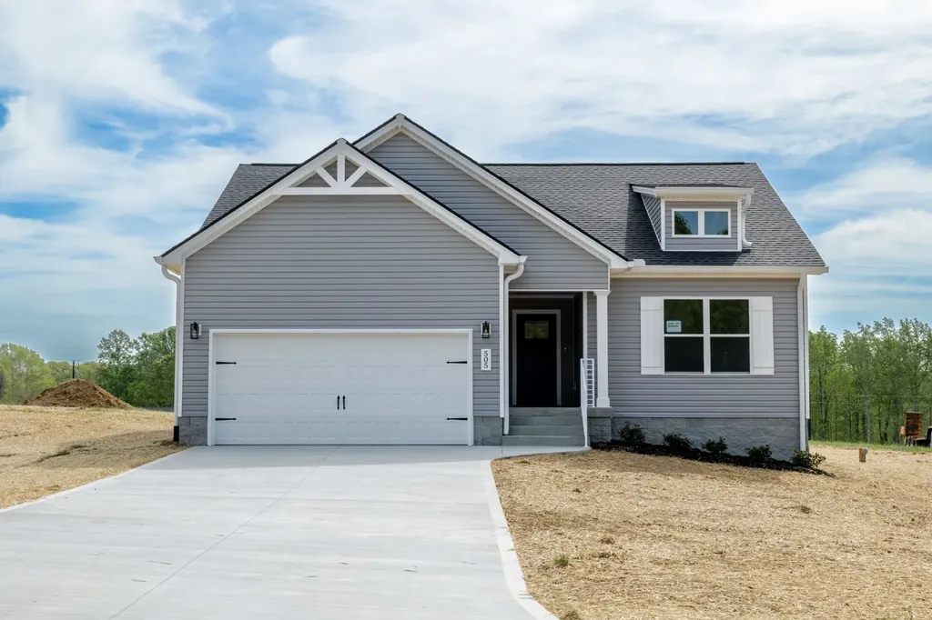 505 Mandalorian Way Dickson TN 37055