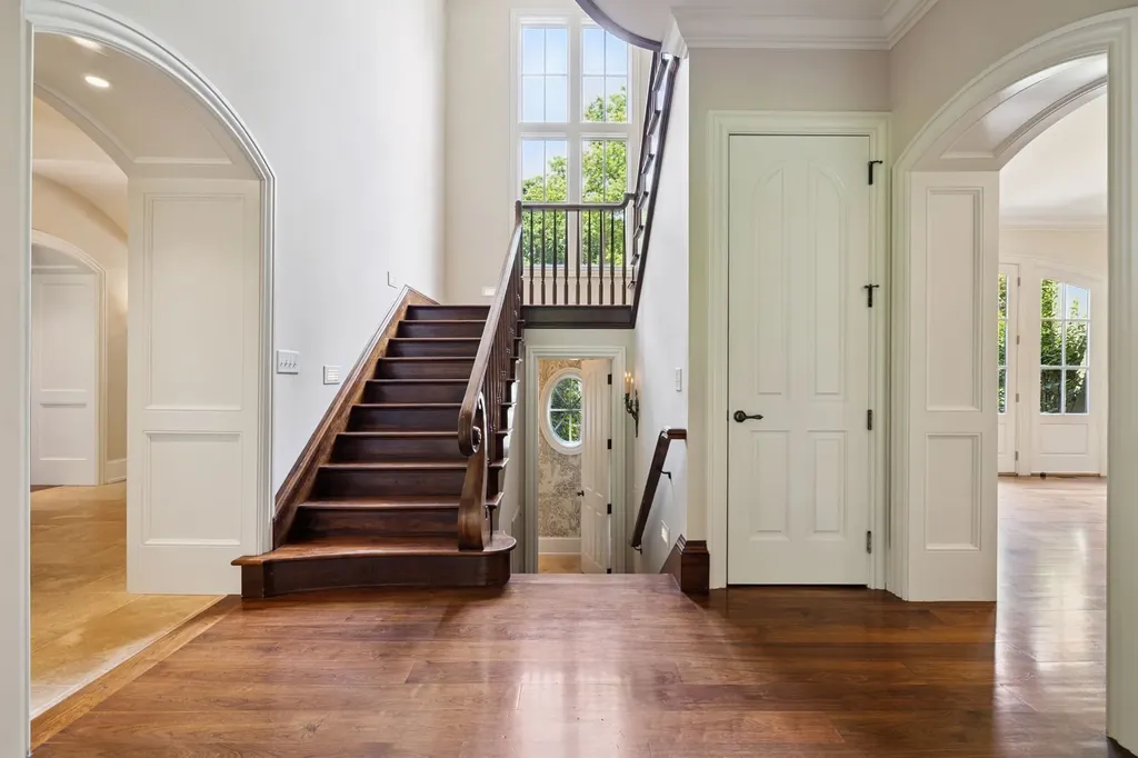 1011 Gateway Lane Nashville TN 37220