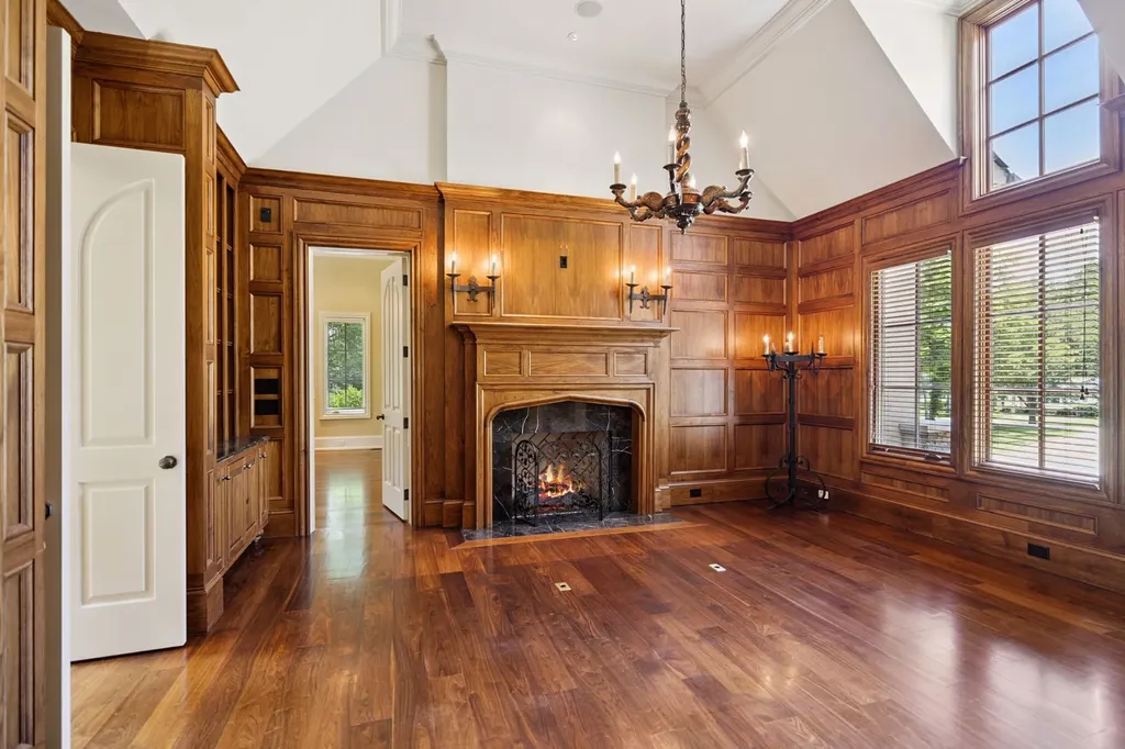 1011 Gateway Lane Nashville TN 37220