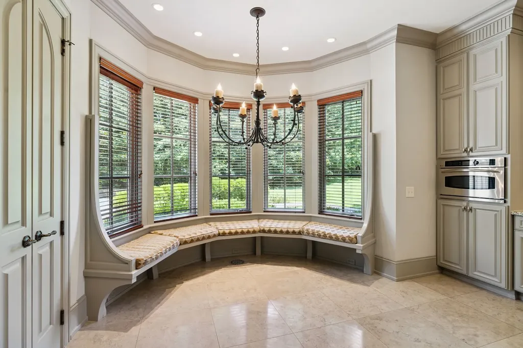 1011 Gateway Lane Nashville TN 37220