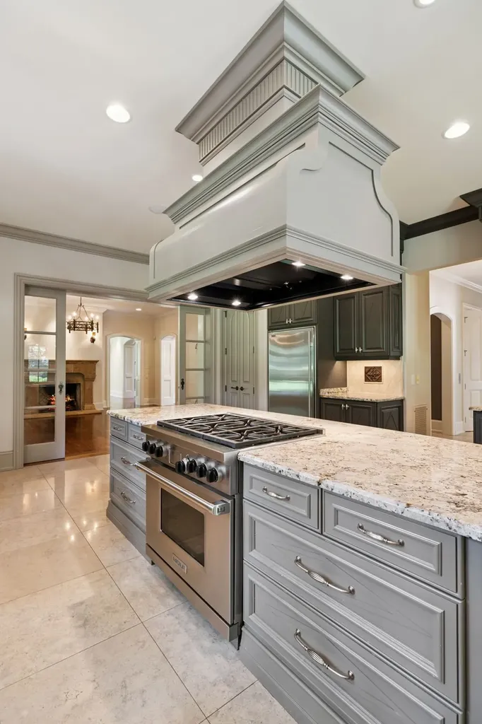 1011 Gateway Lane Nashville TN 37220