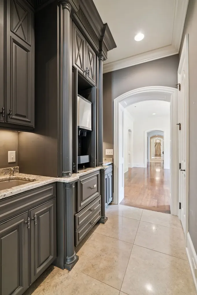 1011 Gateway Lane Nashville TN 37220