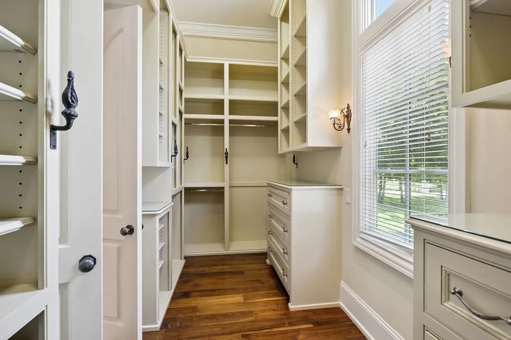 1011 Gateway Lane Nashville TN 37220