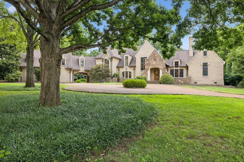 1011 Gateway Lane Nashville TN 37220